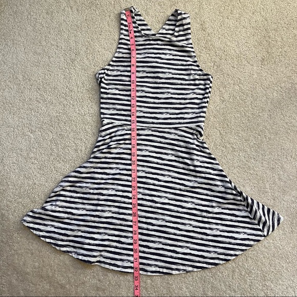 American Eagle Outfitters Striped Criss Cross Cutout Dress Womens S Stretch - Picture 8 of 8